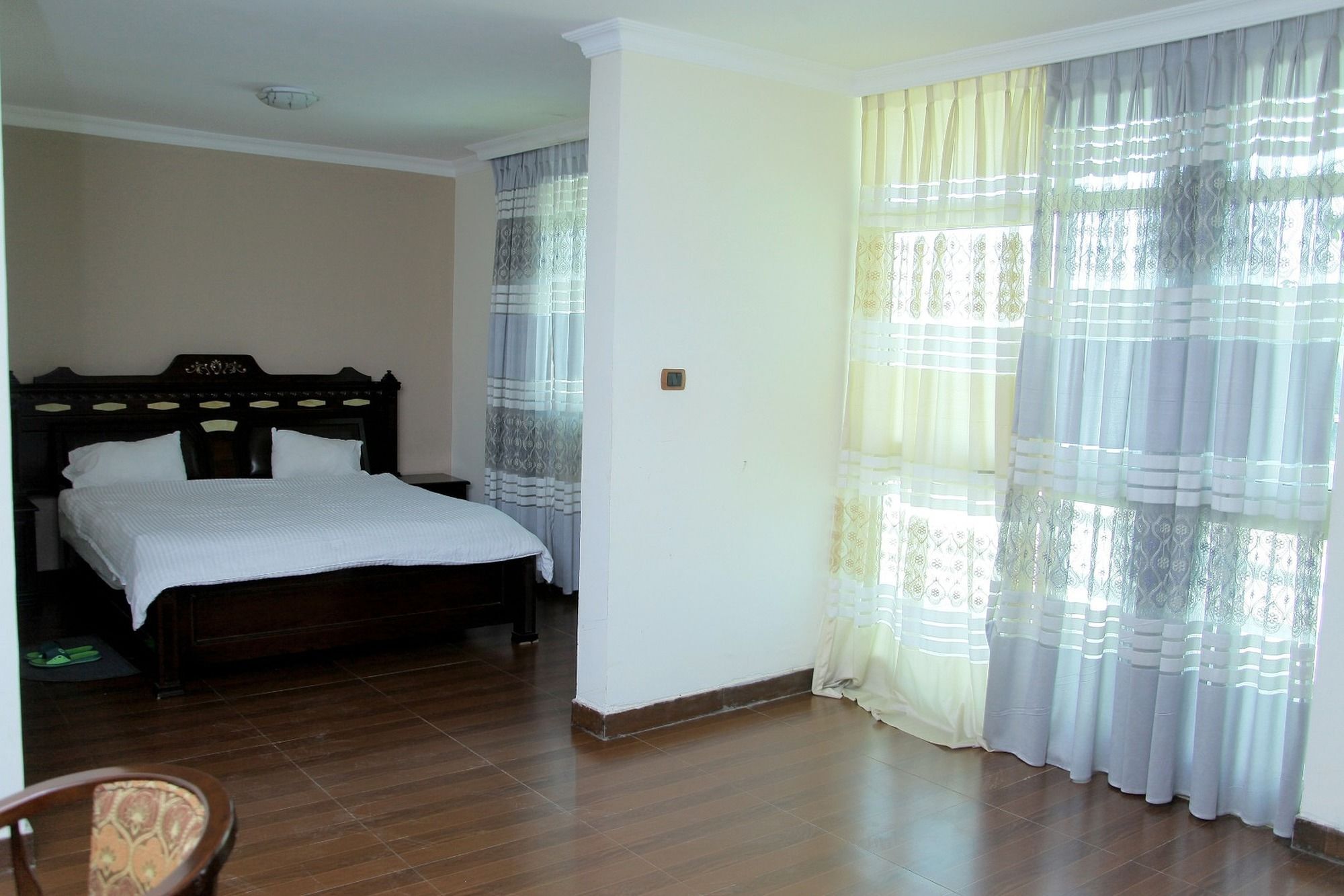 Bnow Hotel Addis Ababa Bagian luar foto